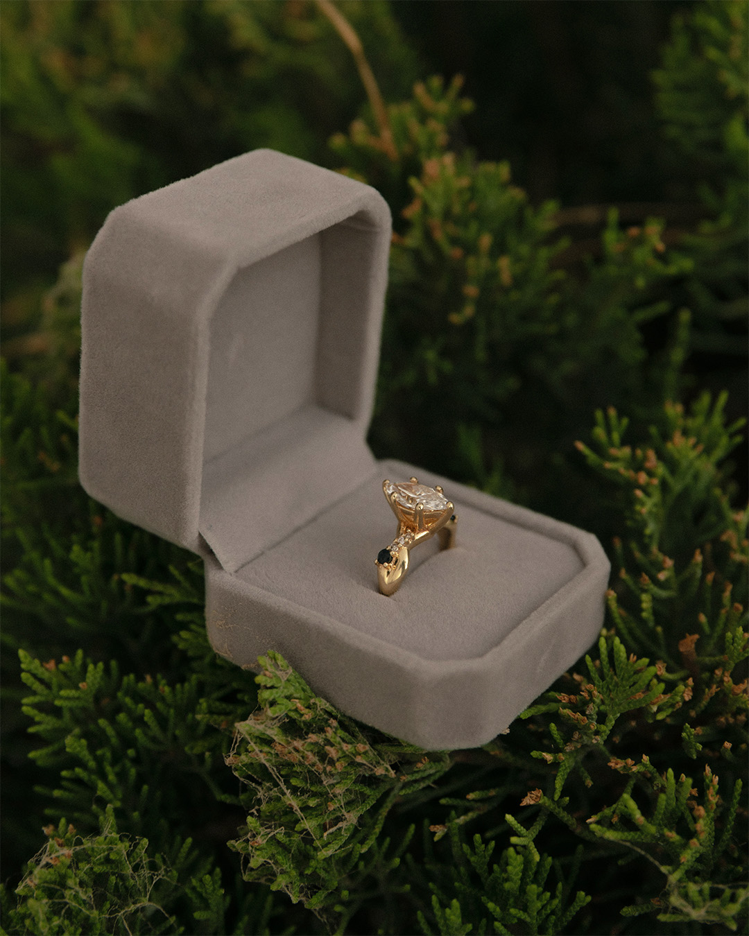 Anillo Trenzado con Diamante Marquesa - Imagen 7