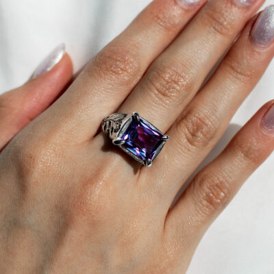 Anillo signet personalizado con amatista natural en plata .925